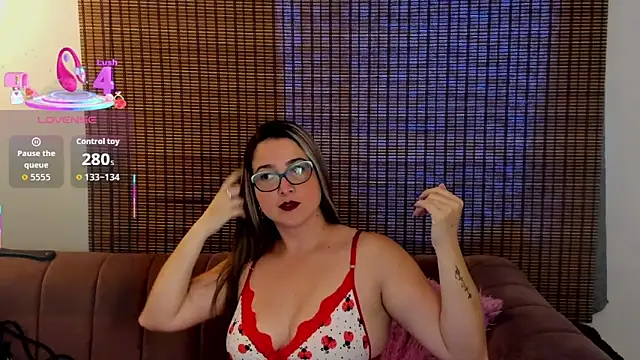 Snapshot of ariana_cross chatting on September 9, 2025, 12:15 pm ariana cross online show from September 9, 2025, 12:15 pm