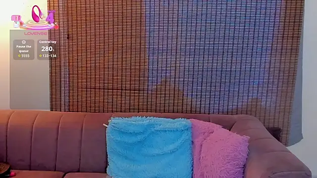 Snapshot of ariana_cross chatting on November 5, 2025, 1:22 pm ariana cross online show from November 5, 2025, 1:22 pm