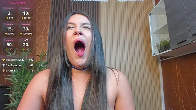 paulina sweett  online show from February 18, 2025, 6:26 pm