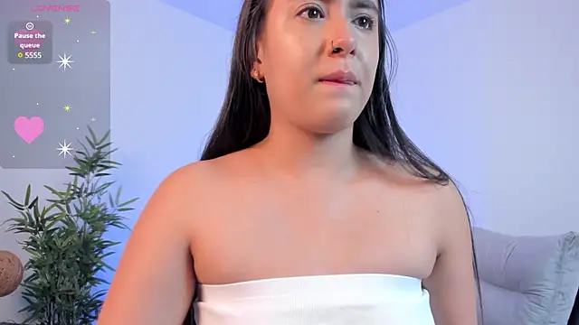 paulina sweett  online show from March 7, 2025, 12:56 pm