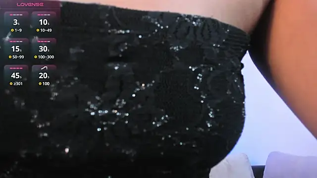 paulina sweett  online show from March 18, 2025, 12:25 pm