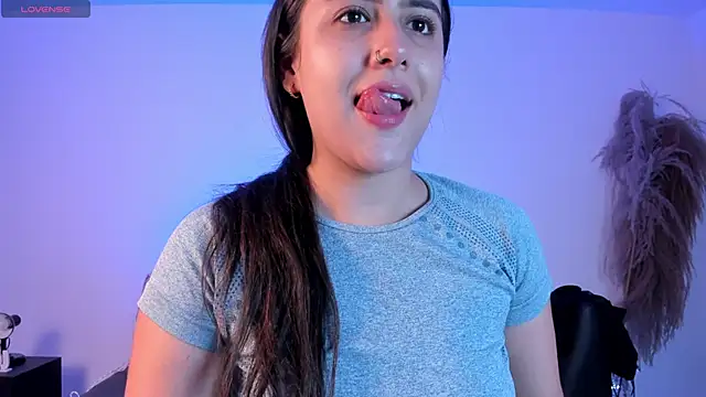 paulina sweett  online show from September 30, 2025, 12:32 pm