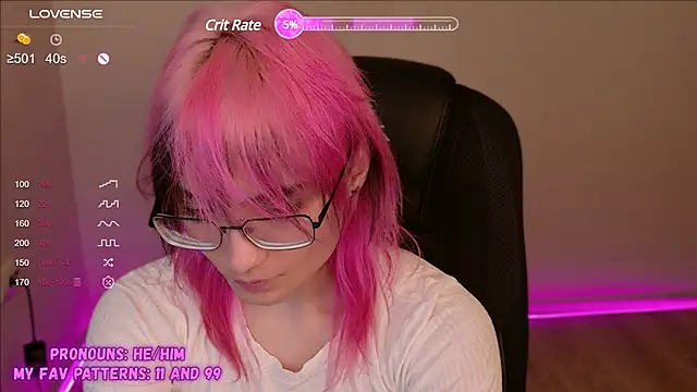 CuteYukiKun online show from March 6, 2025, 5:43 pm