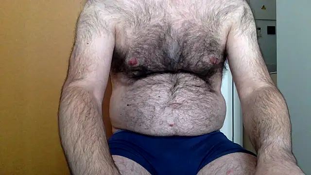 Snapshot of spanishairy chatting on December 8, 2024, 2:41 pm spanishairy online show from December 8, 2024, 2:41 pm