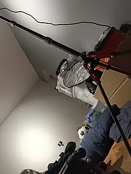 Snapshot of Kaue007 chatting on December 15, 2025, 4:11 pm Kaue007 online show from December 15, 2025, 4:11 pm