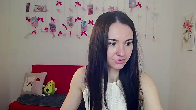 Snapshot of KaraCriegs chatting on May 7, 2026, 7:08 pm KaraCriegs online show from May 7, 2026, 7:08 pm