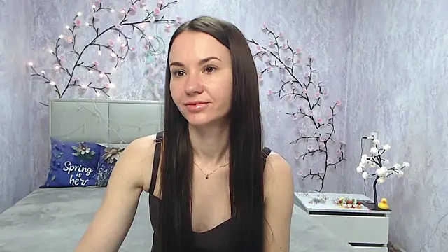 Snapshot of KaraCriegs chatting on May 13, 2026, 5:21 pm KaraCriegs online show from May 13, 2026, 5:21 pm
