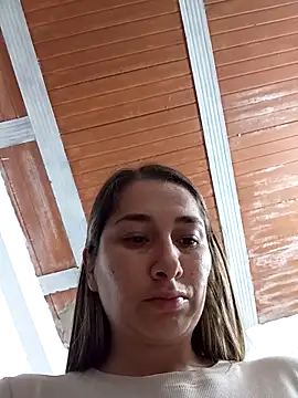 Iris love18 online show from November 24, 2025, 5:12 pm