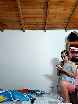 Iris love18 online show from February 26, 2026, 2:38 pm