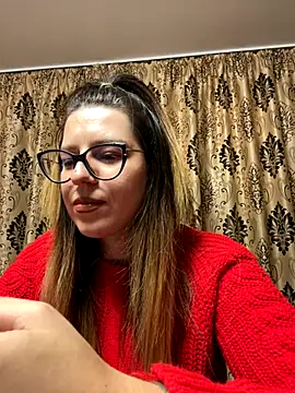 NadiraNoor online show from October 26, 2025, 8:15 pm