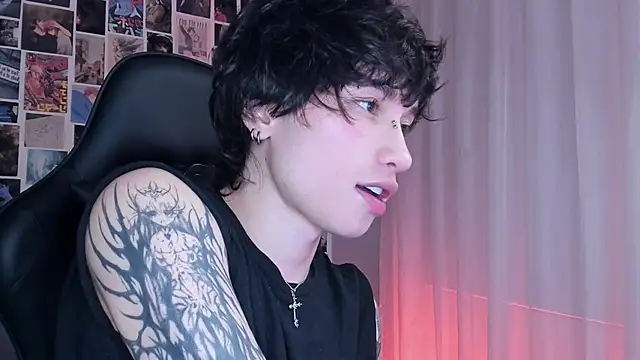 liamelf online show from January 4, 2025, 5:58 am