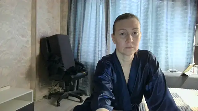 WindChristy online show from November 17, 2025, 9:59 am