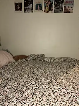 milkyhonybaby online show from February 24, 2026, 11:25 pm