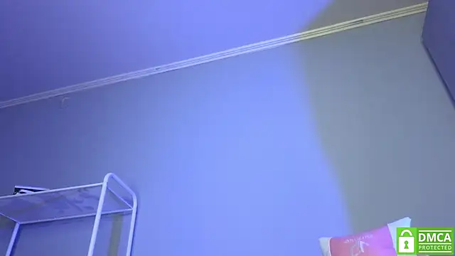 mollymila online show from December 14, 2024, 1:49 pm