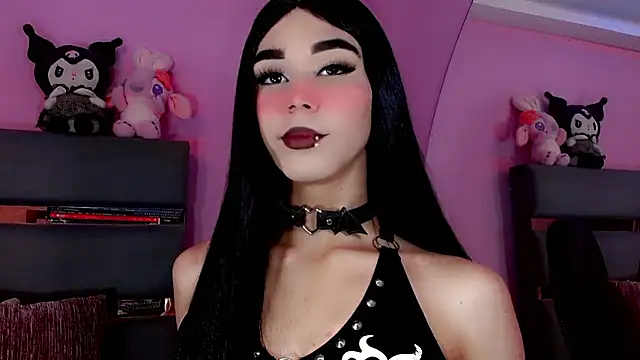 kimMaddiee online show from December 5, 2024, 8:33 pm