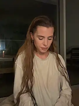 EmiliaCatalina online show from February 22, 2026, 12:56 am