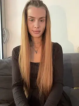EmiliaCatalina online show from July 15, 2026, 6:02 pm
