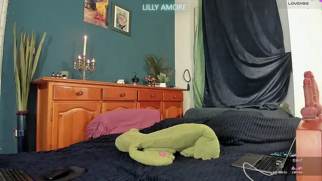 Snapshot of LillyAmore chatting on May 23, 2026, 5:06 pm LillyAmore online show from May 23, 2026, 5:06 pm