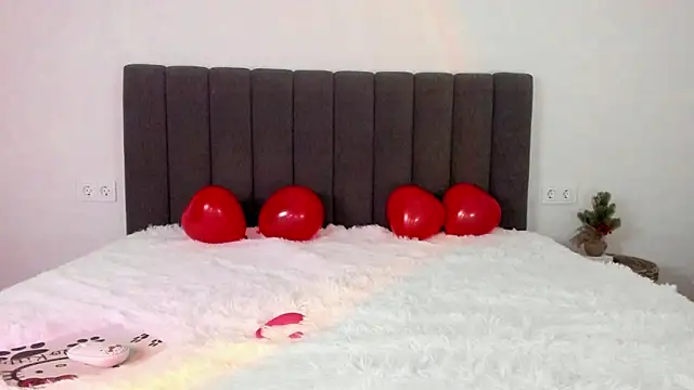 Snapshot of Mika_Ray chatting on February 14, 2025, 10:58 pm Mika Ray online show from February 14, 2025, 10:58 pm