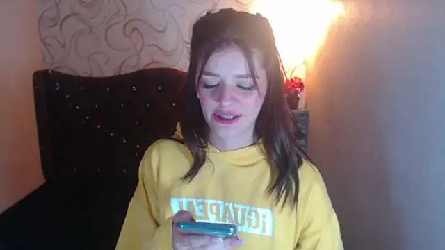 LiaHarryis online show from March 5, 2025, 12:55 pm