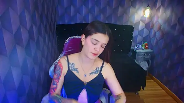 Snapshot of LiaHarryis chatting on July 9, 2026, 4:33 pm LiaHarryis online show from July 9, 2026, 4:33 pm