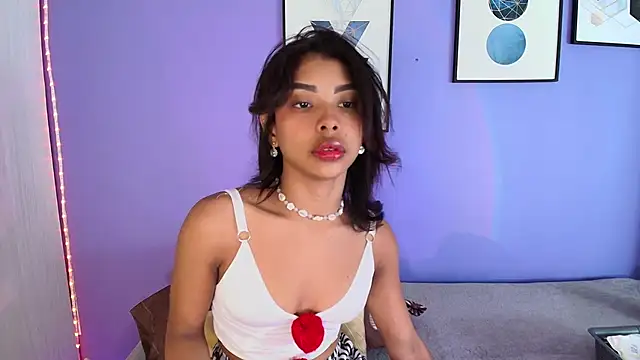 Snapshot of cinnamon_kyla chatting on February 23, 2025, 12:37 pm cinnamon kyla online show from February 23, 2025, 12:37 pm