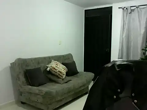 Snapshot of unoxestres chatting on November 22, 2025, 5:39 am unoxestres online show from November 22, 2025, 5:39 am