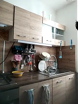 LauraBaby online show from September 28, 2025, 11:15 am