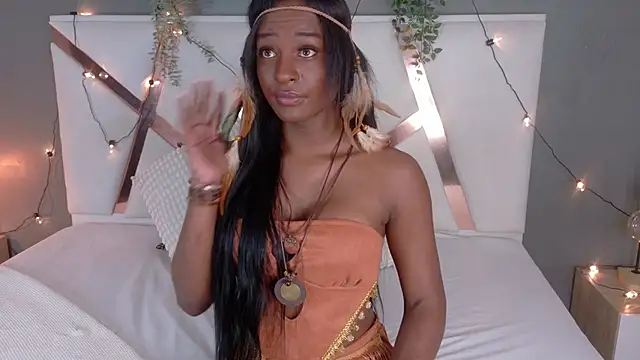 Snapshot of nahomi_campbell chatting on October 31, 2025, 5:25 pm nahomi campbell online show from October 31, 2025, 5:25 pm