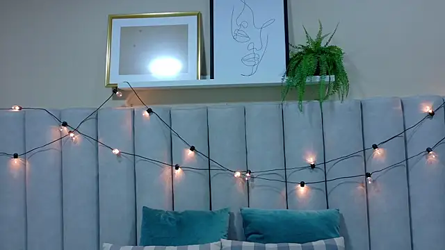 Snapshot of nahomi_campbell chatting on November 20, 2025, 7:24 pm nahomi campbell online show from November 20, 2025, 7:24 pm