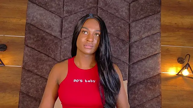 Snapshot of nahomi_campbell chatting on November 21, 2025, 7:34 pm nahomi campbell online show from November 21, 2025, 7:34 pm