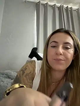 Snapshot of Miss_emilee chatting on October 28, 2025, 2:20 pm Miss emilee online show from October 28, 2025, 2:20 pm