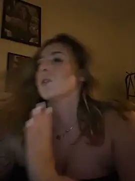 Snapshot of Miss_emilee chatting on December 17, 2025, 10:49 pm Miss emilee online show from December 17, 2025, 10:49 pm