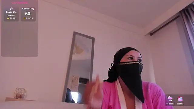 Snapshot of Amina_hafsa chatting on December 1, 2025, 8:58 pm Amina hafsa online show from December 1, 2025, 8:58 pm