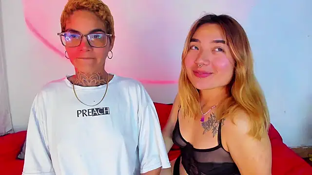 Snapshot of anaroman01 chatting on December 12, 2024, 3:10 am anaroman01 online show from December 12, 2024, 3:10 am