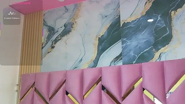 daddyissuesss  online show from October 30, 2025, 7:25 pm