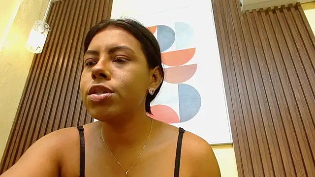 Snapshot of VeronicaRobles chatting on October 31, 2025, 7:59 pm VeronicaRobles online show from October 31, 2025, 7:59 pm