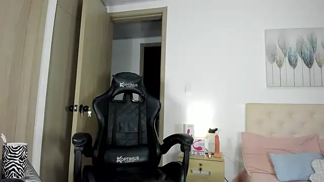 brenda x 69 online show from April 11, 2026, 11:20 pm