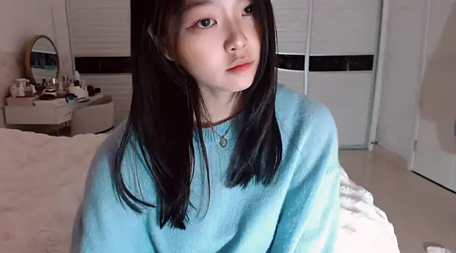 -Lucky Girl online show from February 15, 2025, 1:10 am