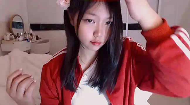 -Lucky Girl online show from February 16, 2025, 5:37 am