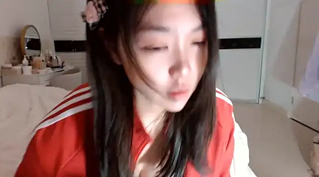 -Lucky Girl online show from March 6, 2025, 11:53 pm