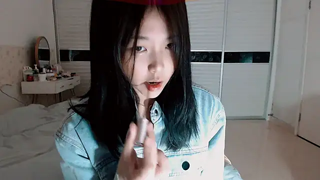 -Lucky Girl online show from September 29, 2025, 12:10 pm