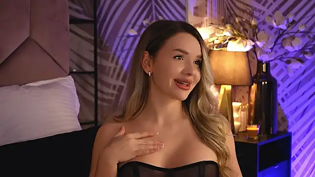 KatyaBelle online show from November 17, 2025, 8:58 pm