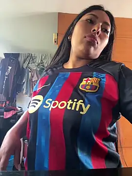 emmyjhonson07 online show from December 18, 2025, 2:01 pm