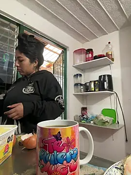 emmyjhonson07 online show from February 3, 2026, 1:05 pm