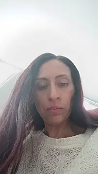 AliceRossi online show from April 27, 2026, 3:43 pm