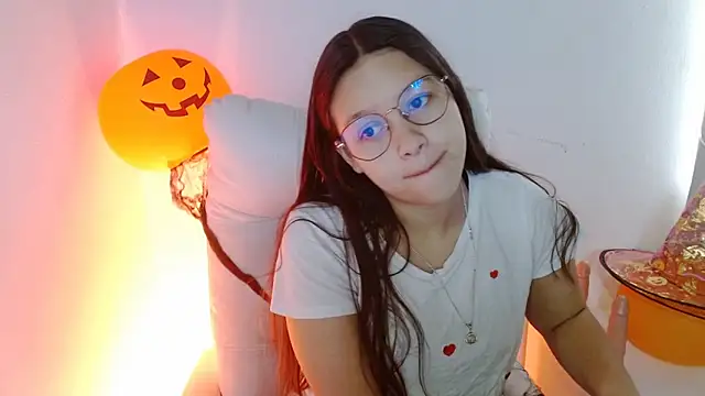 Snapshot of SamanthaRoldaan chatting on October 25, 2025, 12:34 pm SamanthaRoldaan online show from October 25, 2025, 12:34 pm