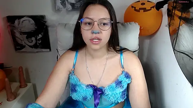 Snapshot of SamanthaRoldaan chatting on October 31, 2025, 2:18 pm SamanthaRoldaan online show from October 31, 2025, 2:18 pm