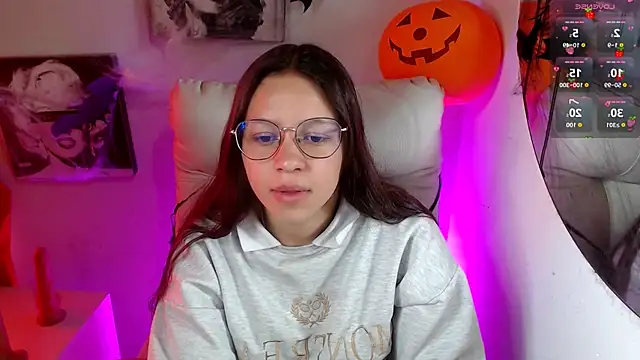 Snapshot of SamanthaRoldaan chatting on November 4, 2025, 2:49 pm SamanthaRoldaan online show from November 4, 2025, 2:49 pm