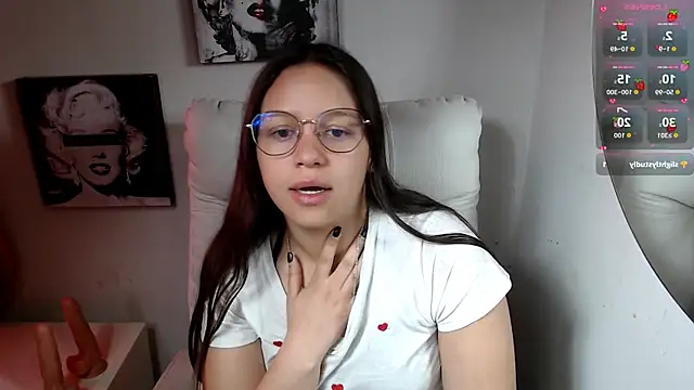 Snapshot of SamanthaRoldaan chatting on November 25, 2025, 2:06 pm SamanthaRoldaan online show from November 25, 2025, 2:06 pm